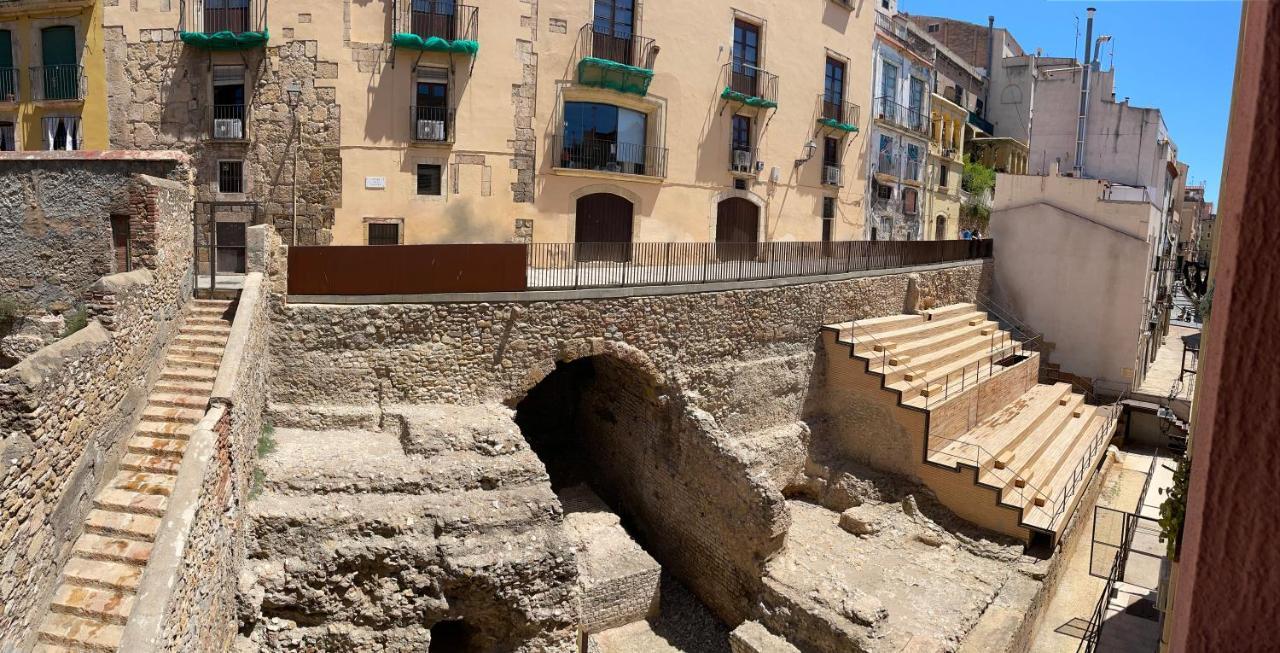 Casa Ferrers piso 5. Precioso ático con terraza Apartamento Tarragona Exterior foto